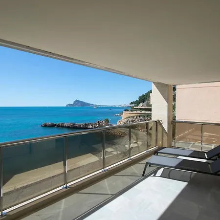 Pierre & - Port * Altea
