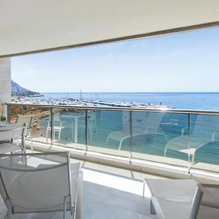 Pierre & - Port * Altea