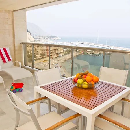Pierre & - Port * Altea